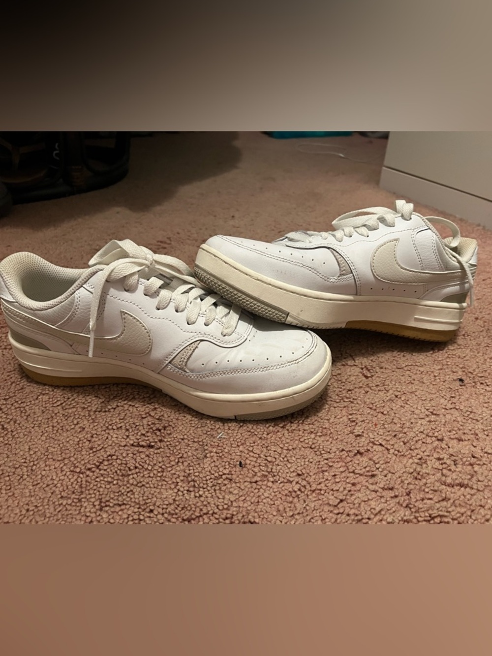White Low-Top womens Sneakers